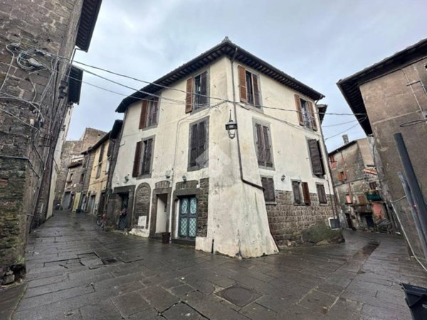 appartamento in vendita a Viterbo in zona Bagnaia