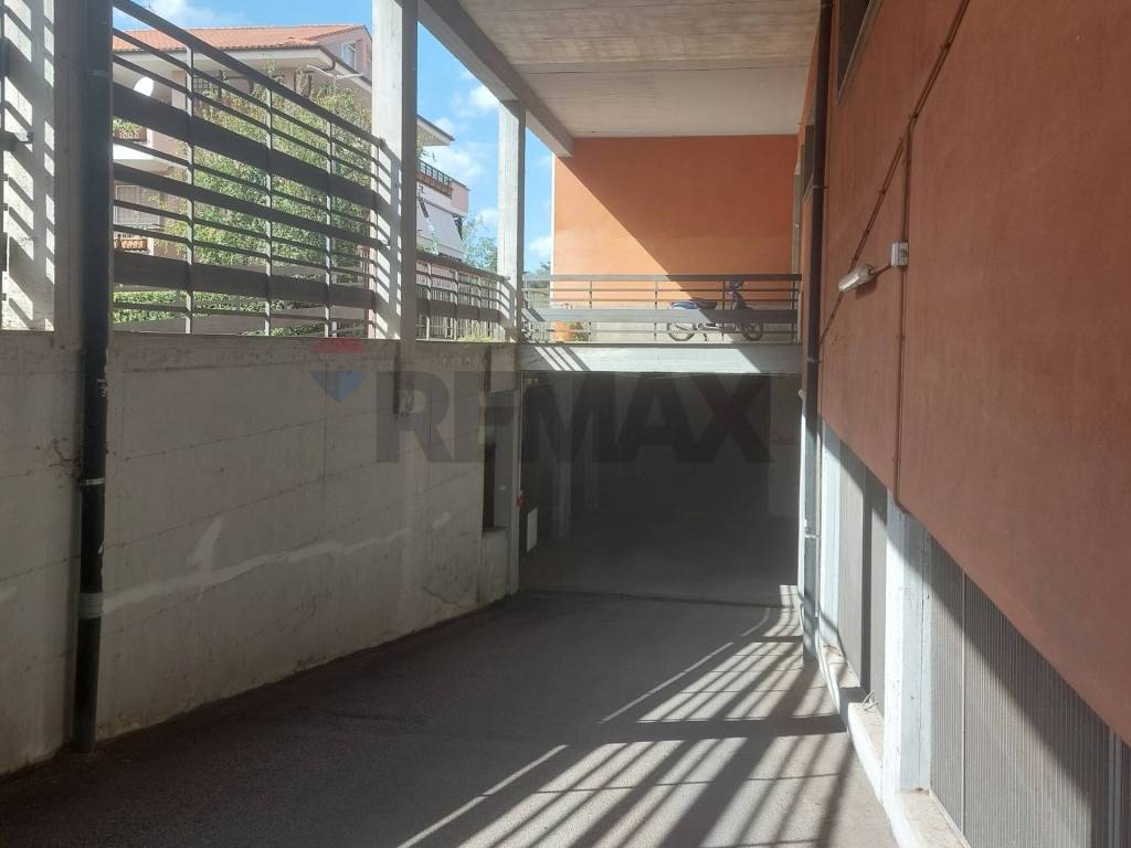 locale di sgombero in vendita a Viterbo