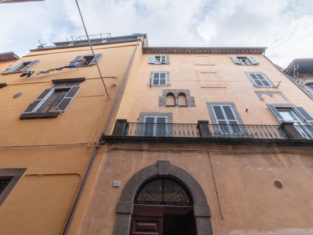 appartamento in vendita a Viterbo in zona Centro Città