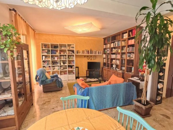 appartamento in vendita a Viterbo in zona Centro Città