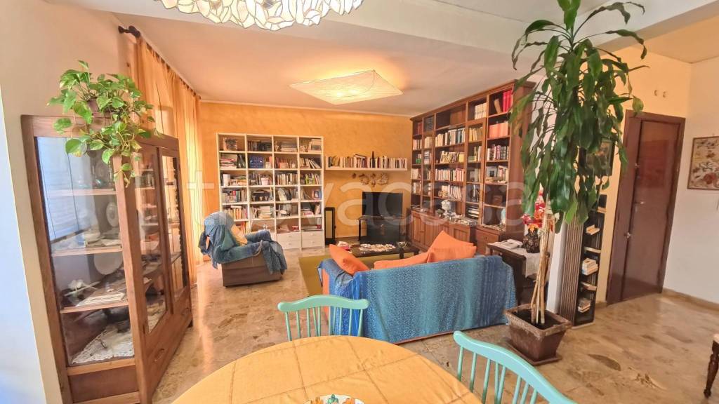 appartamento in vendita a Viterbo in zona Centro Città