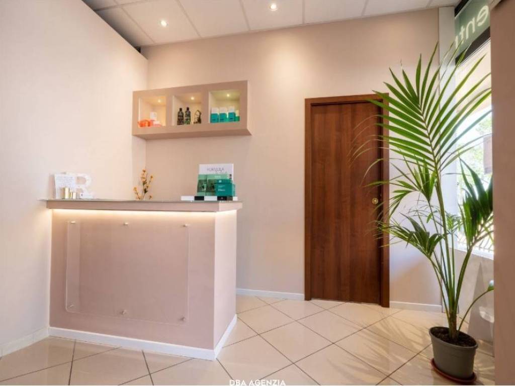 negozio in vendita a Viterbo