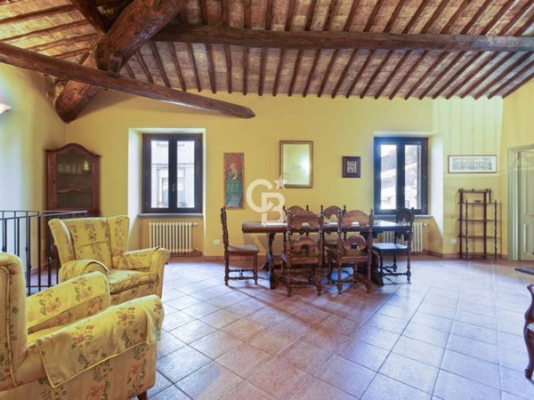 appartamento in vendita a Viterbo in zona Centro Città