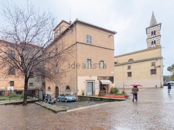 appartamento in vendita a Viterbo in zona Centro Città