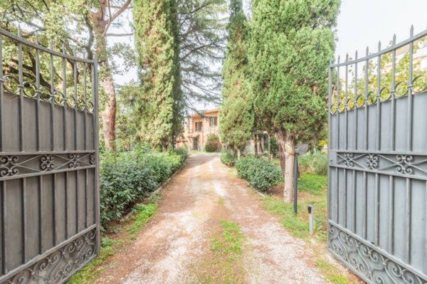 appartamento in vendita a Viterbo in zona Centro Città