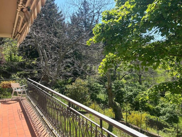 casa indipendente in vendita a Viterbo in zona San Martino al Cimino