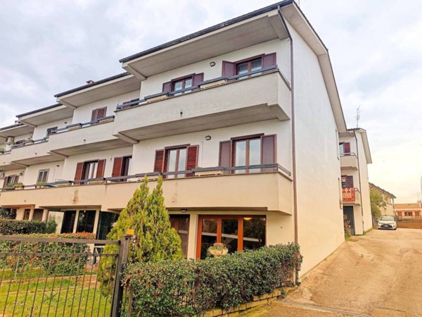 casa indipendente in vendita a Viterbo in zona Centro Città