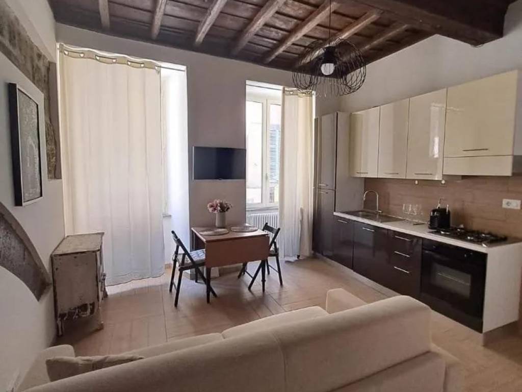 appartamento in vendita a Viterbo in zona Centro Città