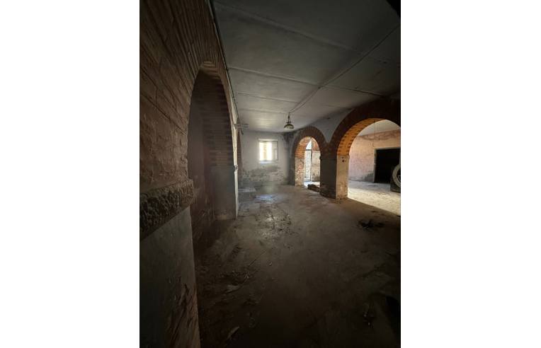 casa indipendente in vendita a Viterbo in zona Bagnaia