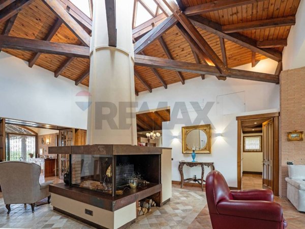 casa indipendente in vendita a Viterbo in zona La Quercia