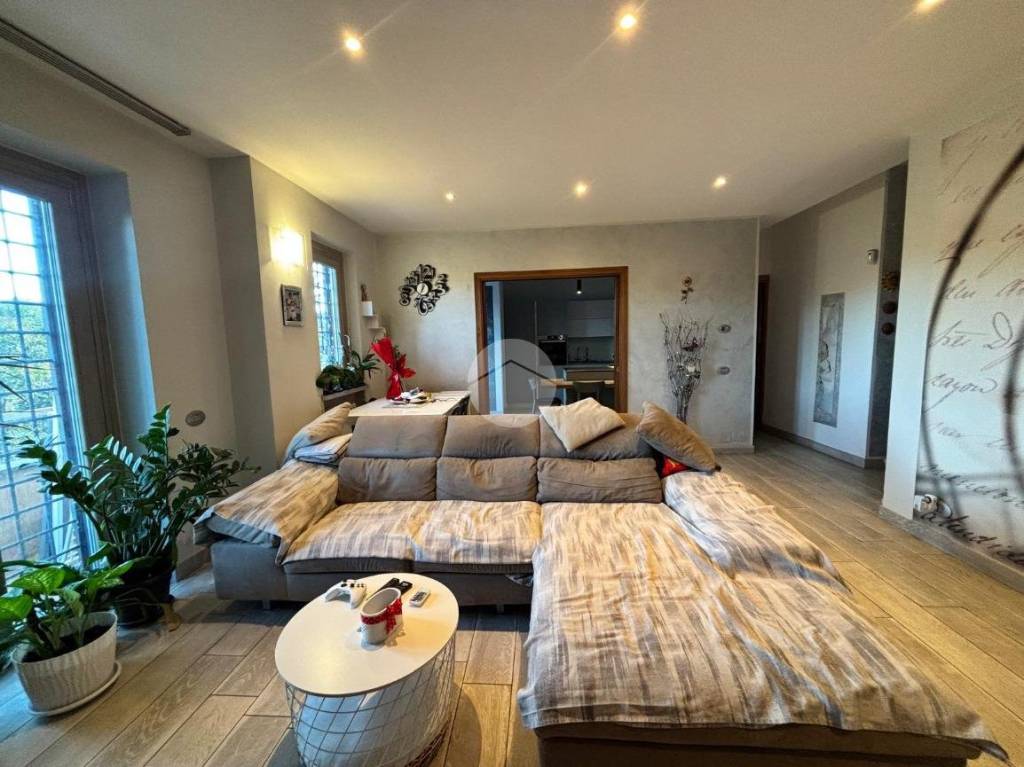 casa indipendente in vendita a Viterbo