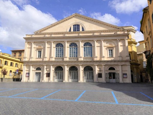 appartamento in vendita a Viterbo in zona Centro Città