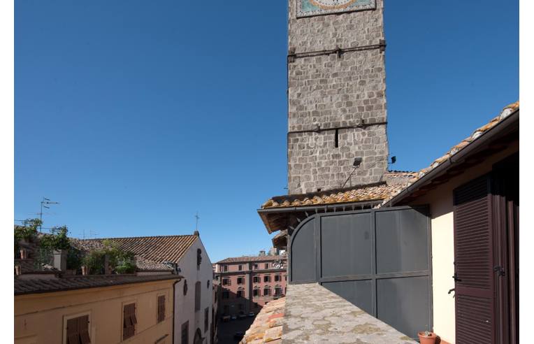 intera palazzina in vendita a Viterbo in zona Centro Città