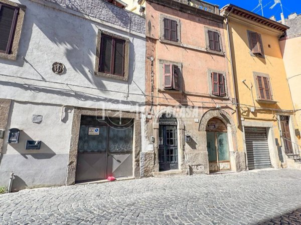 appartamento in vendita a Viterbo in zona Centro Città