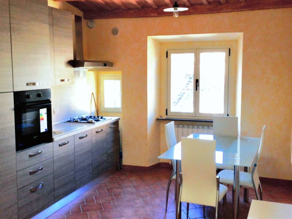 appartamento in vendita a Viterbo in zona Centro Città