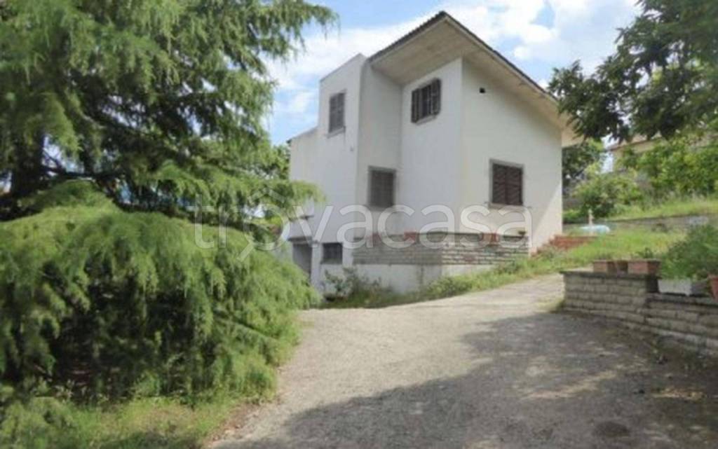 appartamento in vendita a Viterbo in zona San Martino al Cimino