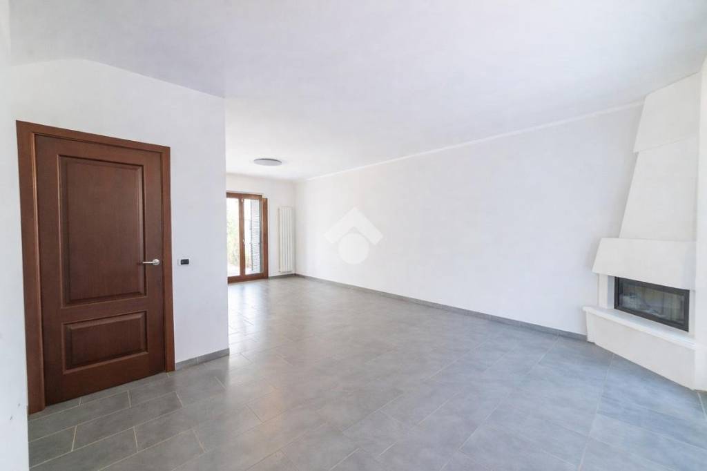 casa indipendente in vendita a Viterbo in zona Bagnaia