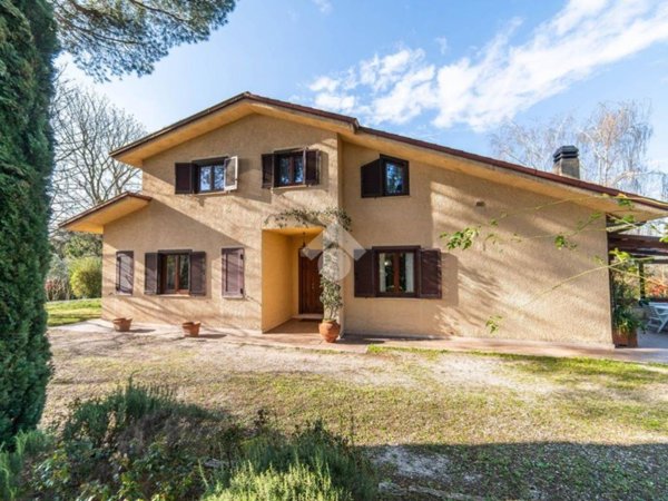 casa indipendente in vendita a Viterbo in zona La Quercia