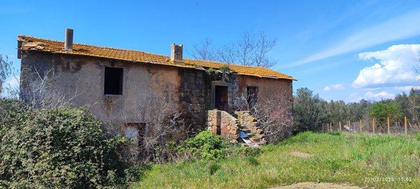 casa indipendente in vendita a Viterbo in zona Castel d'Asso