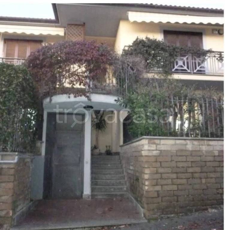 appartamento in vendita a Viterbo in zona San Martino al Cimino