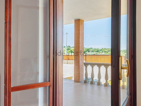 casa indipendente in vendita a Viterbo in zona Bagnaia