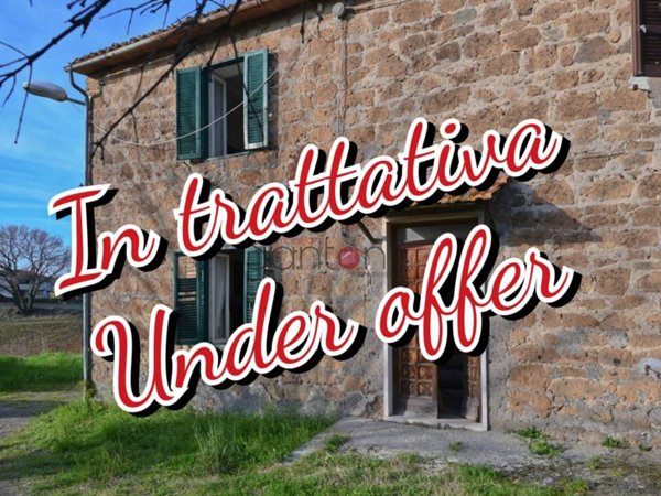 casa indipendente in vendita a Viterbo in zona Grotte Santo Stefano