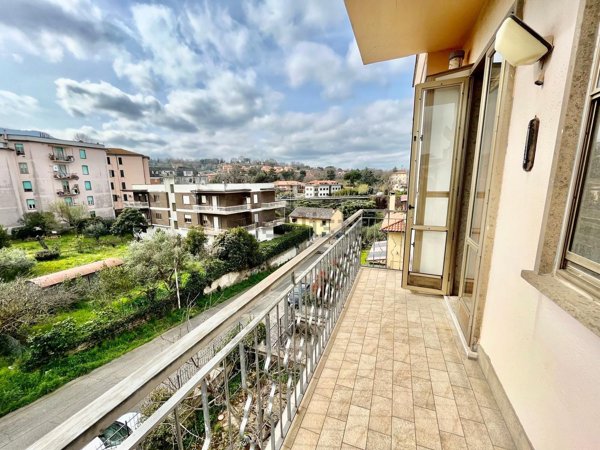 appartamento in vendita a Viterbo in zona Bagnaia