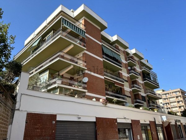 appartamento in vendita a Viterbo in zona Centro Città