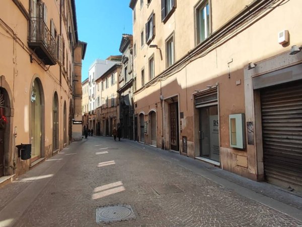 appartamento in vendita a Viterbo in zona Centro Città