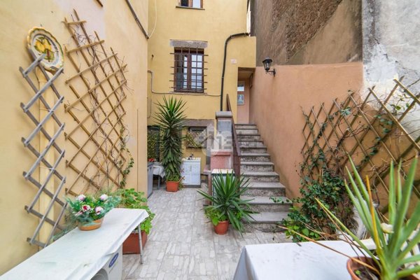 monolocale in vendita a Viterbo in zona Centro Città