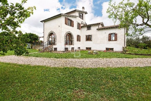 casa indipendente in vendita a Viterbo in zona La Quercia