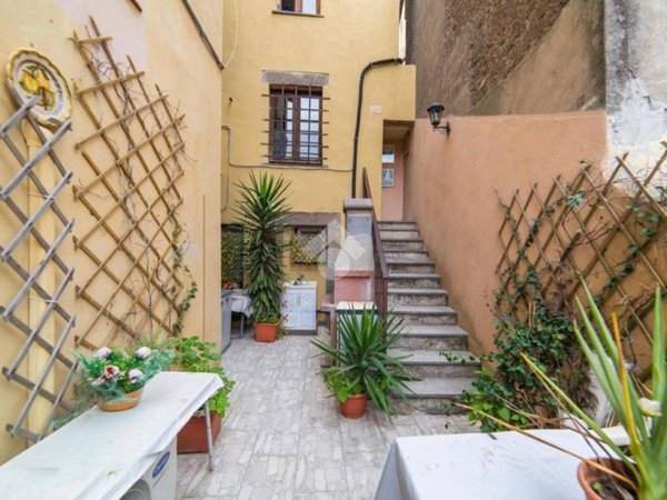 appartamento in vendita a Viterbo in zona Centro Città