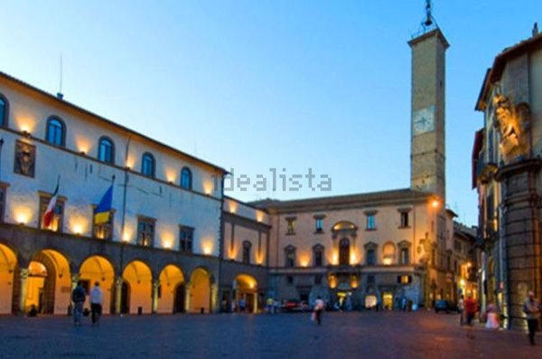 appartamento in vendita a Viterbo in zona Centro Città