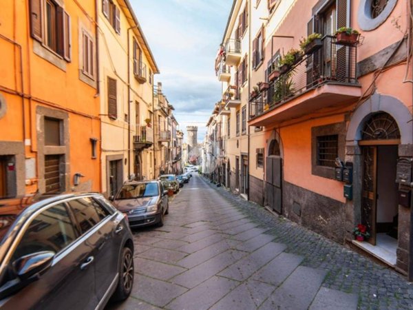 appartamento in vendita a Viterbo in zona Bagnaia