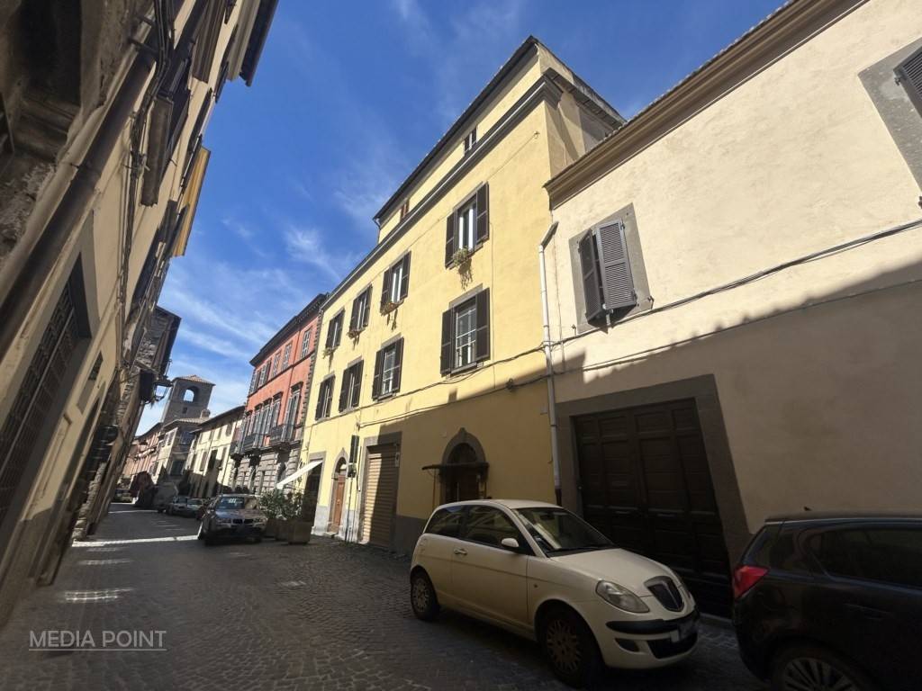 appartamento in vendita a Viterbo in zona Centro Città