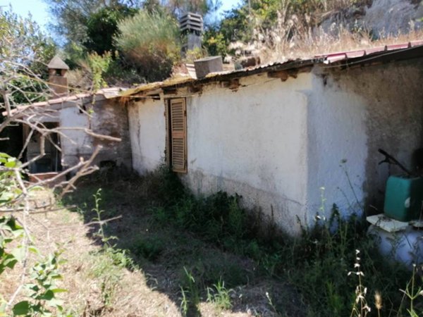 casa indipendente in vendita a Viterbo in zona Centro Città