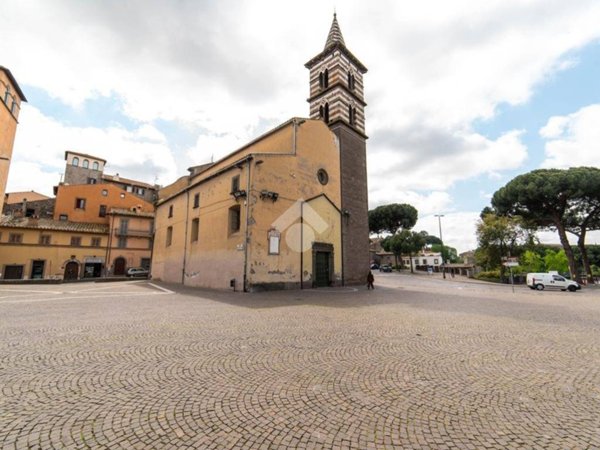 appartamento in vendita a Viterbo in zona Centro Città