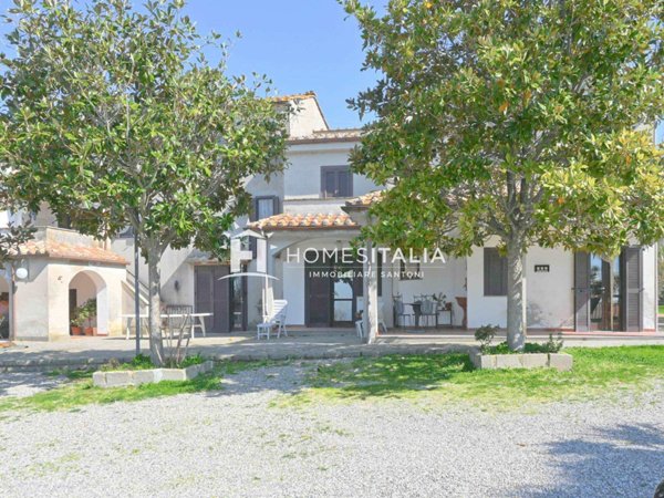 casa indipendente in vendita a Viterbo in zona Buon Respiro