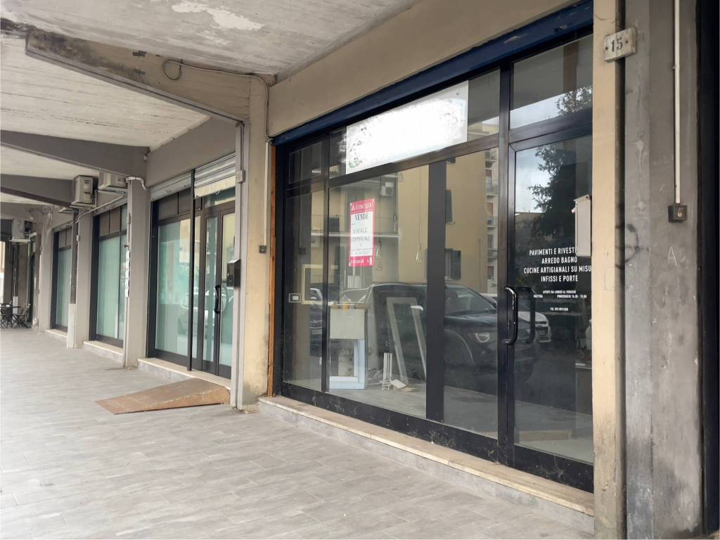 negozio in vendita a Viterbo
