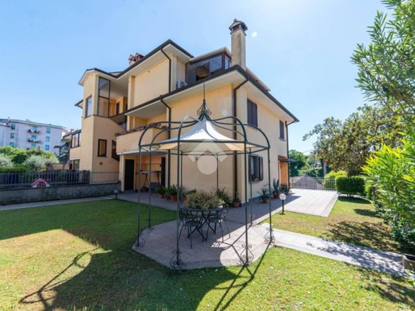 appartamento in vendita a Viterbo in zona Bagnaia