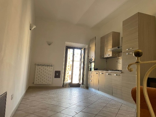 appartamento in vendita a Viterbo in zona Tobia