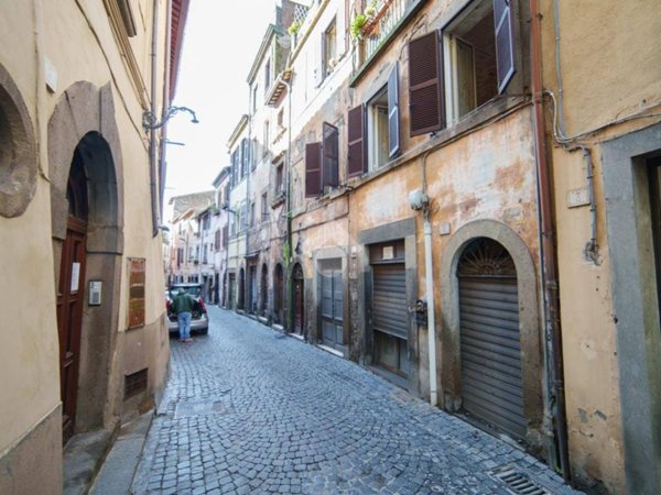 appartamento in vendita a Viterbo in zona Centro Città