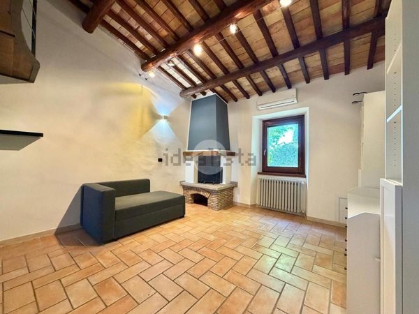 appartamento in vendita a Viterbo in zona La Quercia