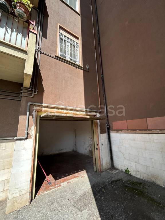 locale di sgombero in vendita a Viterbo
