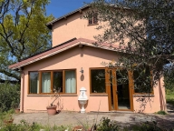 casa indipendente in vendita a Viterbo in zona Centro Città