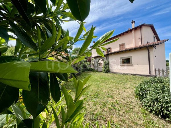casa indipendente in vendita a Viterbo in zona La Quercia