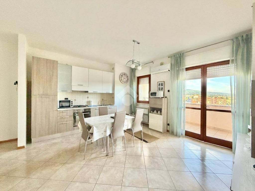 appartamento in vendita a Viterbo in zona Centro Città