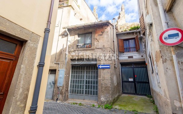 appartamento in vendita a Viterbo in zona Centro Città