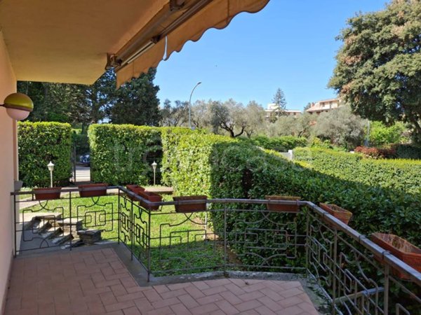 casa indipendente in vendita a Viterbo