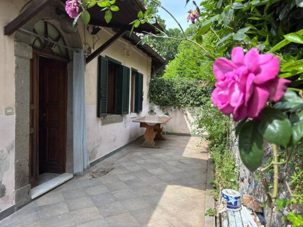 appartamento in vendita a Viterbo in zona San Martino al Cimino